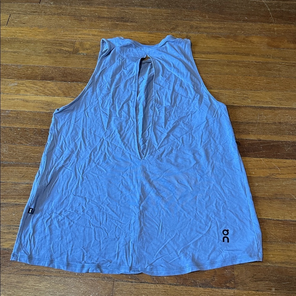 On Running Women’s Blue Active Tank Top, Open Back, Large - Picture 3 of 4